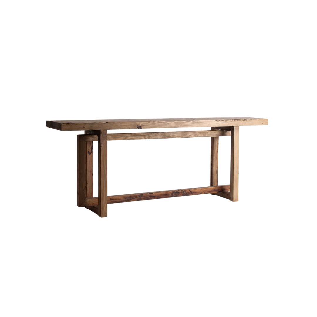 Consola fabricada en madera de pino reciclado